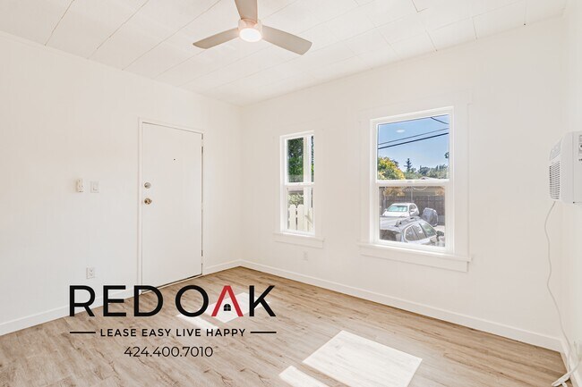 Photo - 1559 N Hill Ave Unidad 8