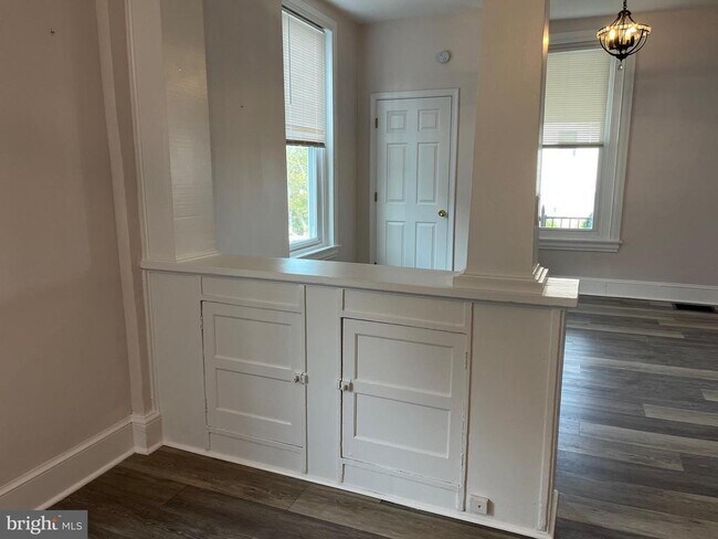 Photo - 152 Rockland Ave