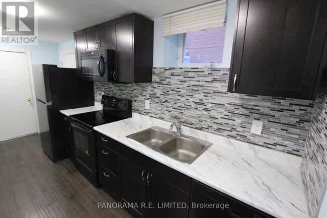 Photo - 4820 Yorkshire Ave