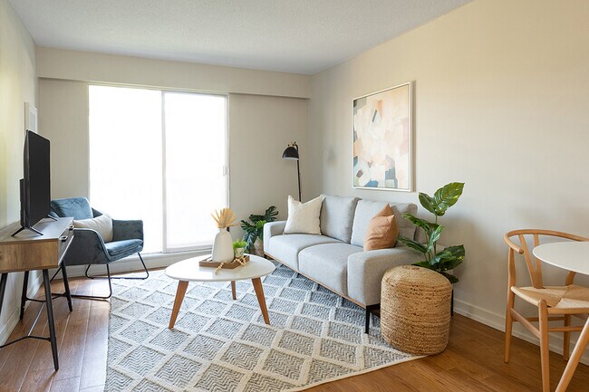 Photo - Horizon Towers