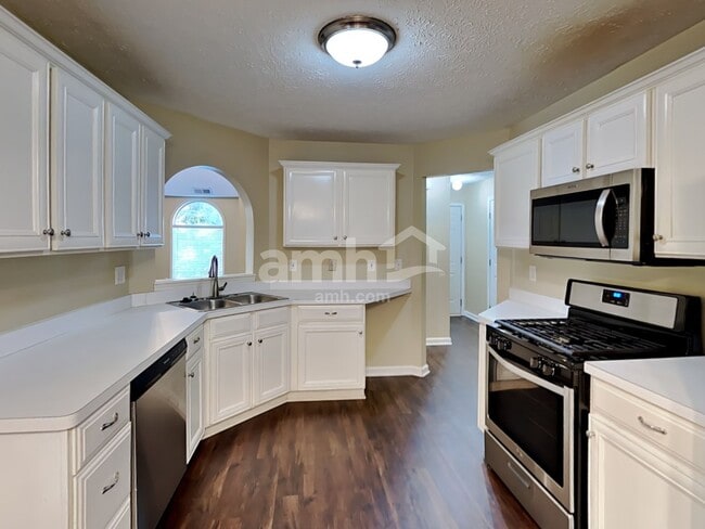 Photo - 4810 Lake Park Ter