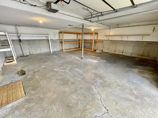 Photo - 105 Colony Dr