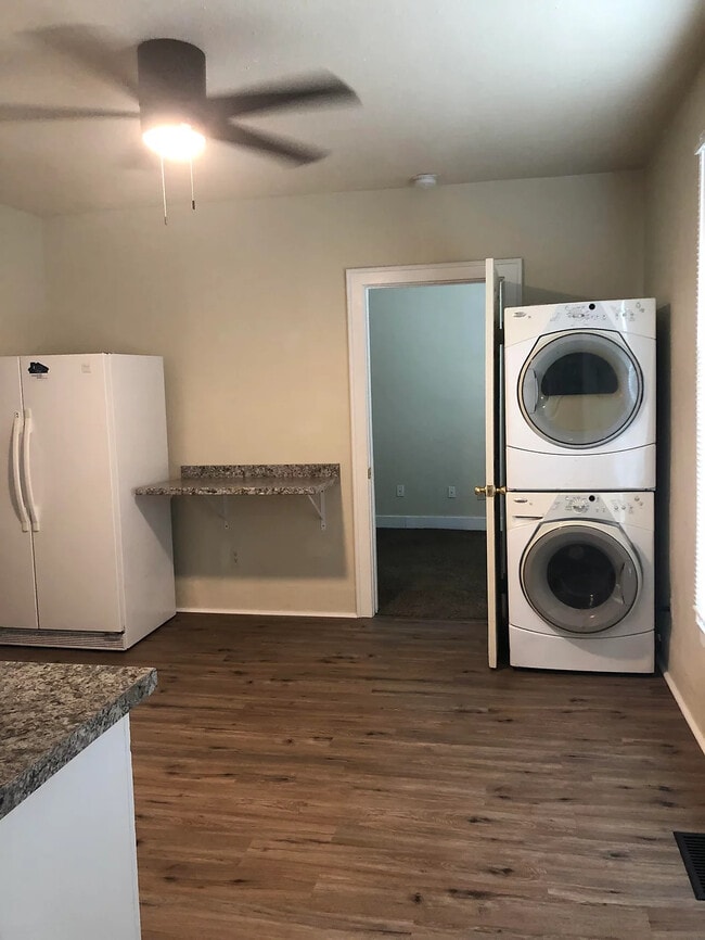 kitchen laundry - 117 Perrin St Unit 1