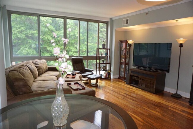 Photo - 800 Jackson St Condo Unit 413