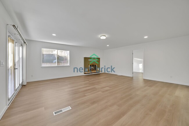 Photo - A beautiful 4 bed and 2 bathroom house for...