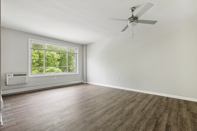 Photo - Hawaiian Apartments