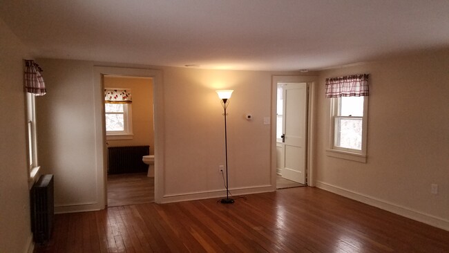 Living Room_1 - 347 Gettysburg Pike Apartments Unit A