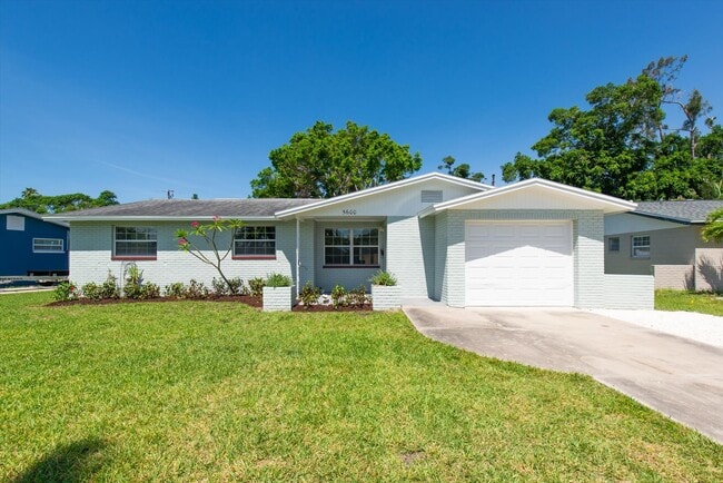 Photo - 5600 Bayou Grande Blvd NE