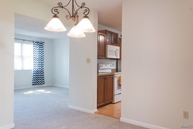 Photo - 9071 Wrenwood Ln