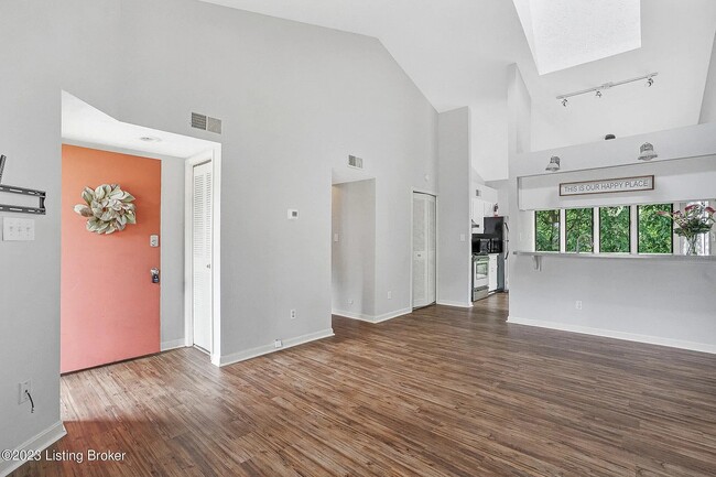 Photo - 324 Cres Spring Dr Condo Unit 324