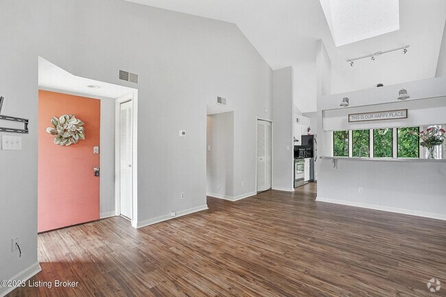 Building Photo - 324 Cres Spring Dr Unit 324 Rental