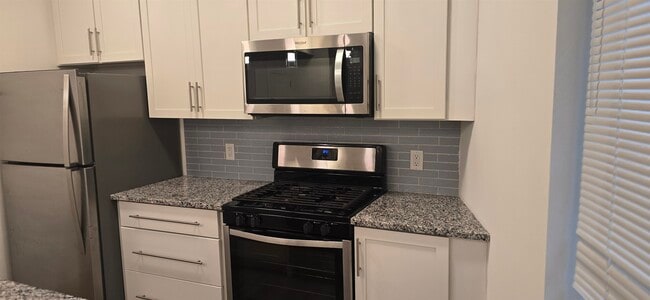 Building Photo - 61 Virginia Ave Unit 103