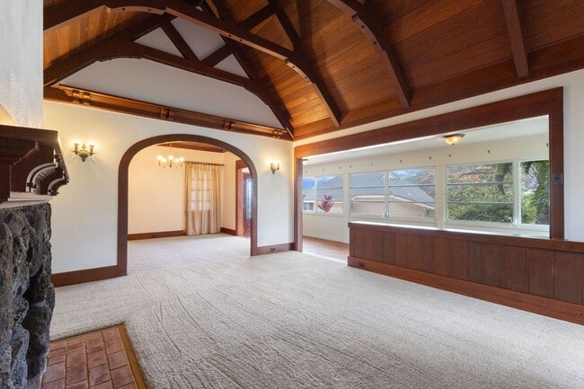 Charming 4-Bedroom Home in Manoa – Spaciou... - Charming 4-Bedroom Home in Manoa – Spaciou...