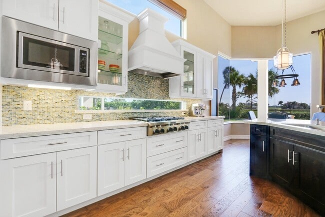 Photo - 154 Carmela Ct