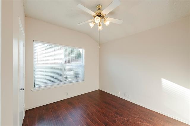 Photo - 204 Waterwood Dr