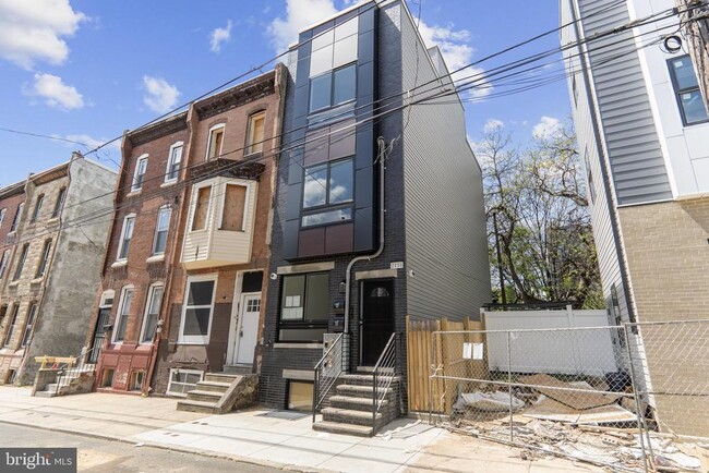 Building Photo - 2156 N 9th St Unit 1 Rental