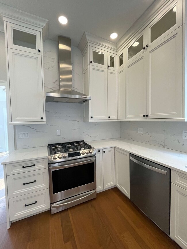 Photo - 3223 N Richmond St Unidad 1