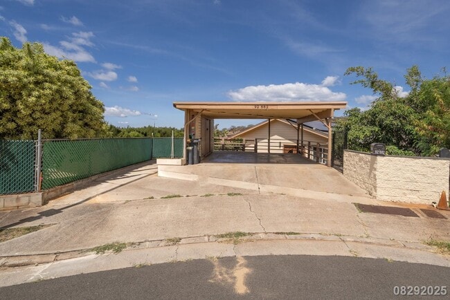 Building Photo - 3 Bedroom 3 Bathroom pet negotiable SFH in... Rental