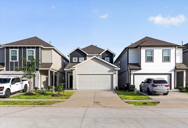 Photo - 24839 Goldoni Dr