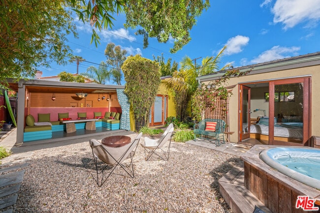 Building Photo - 3617 Maplewood Ave