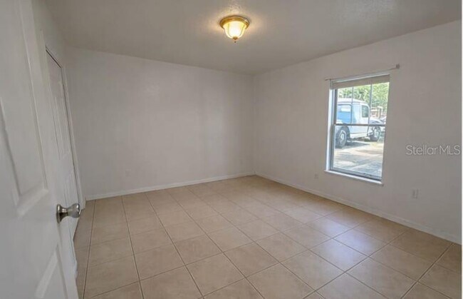 Photo - 627 Bluebill Ct