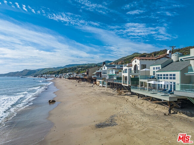 Building Photo - 24456 Malibu Rd Rental