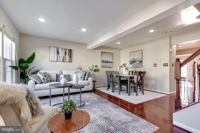 Photo - 7217 Maidstone Pl