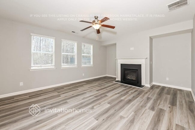 Photo - 4294 Woodsley Pl