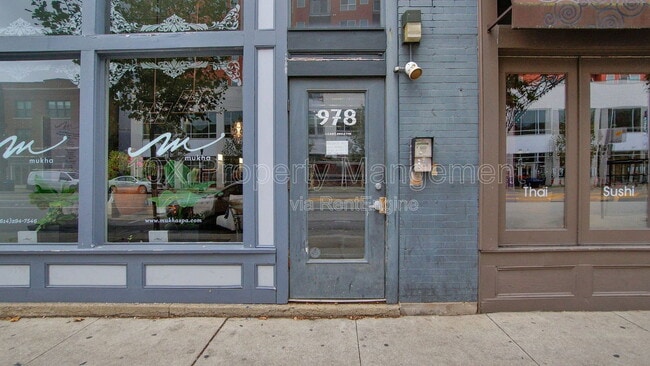 Building Photo - 978 N High St Unit A