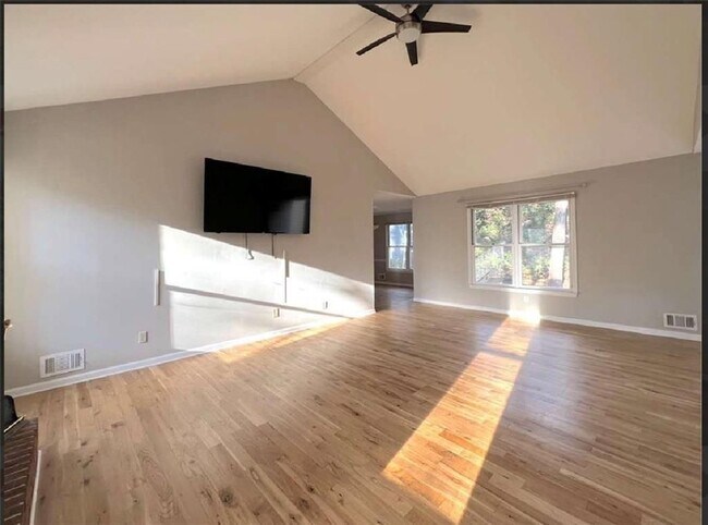 Photo - 3110 Skyridge Ct