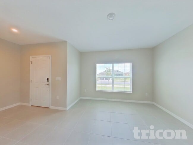 Photo - 220 Garnet Ave