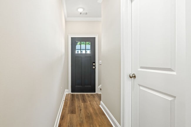 Photo - 900 Winslow Ct