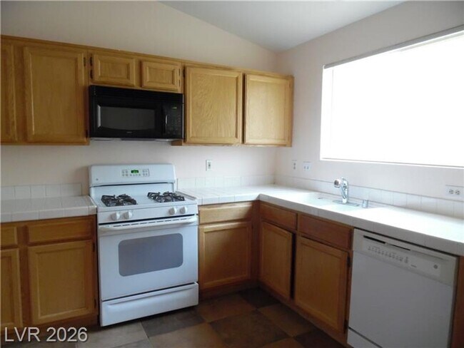 Photo - ONE STORY - 2 BEDROOM WITH 2 CAR GARAGE