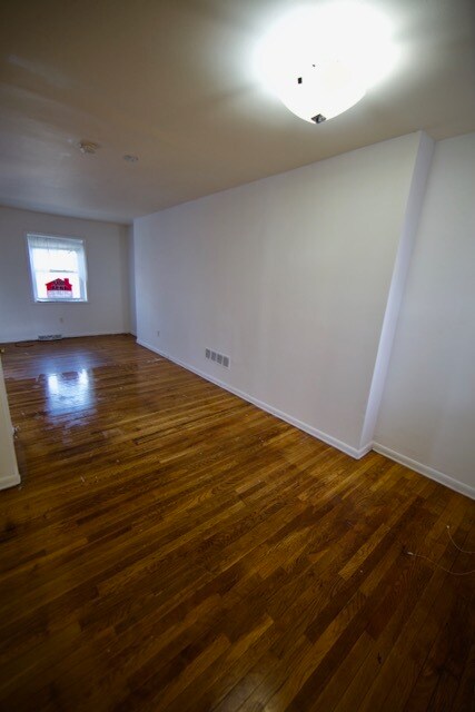 Photo - 125 N DuPont St