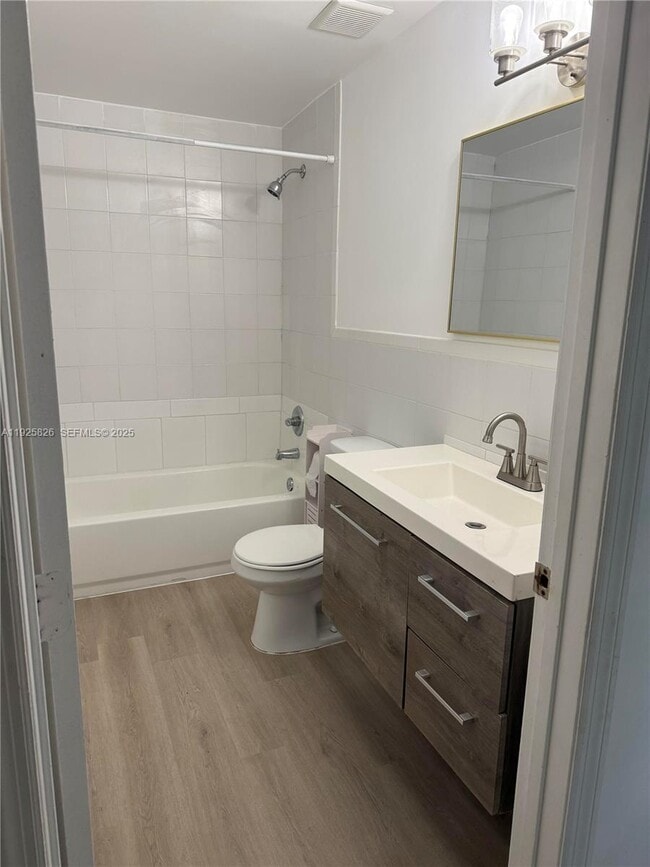 Photo - 9855 SW 62nd St