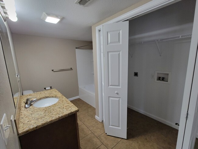 Photo - emi1043 Unidad 1043