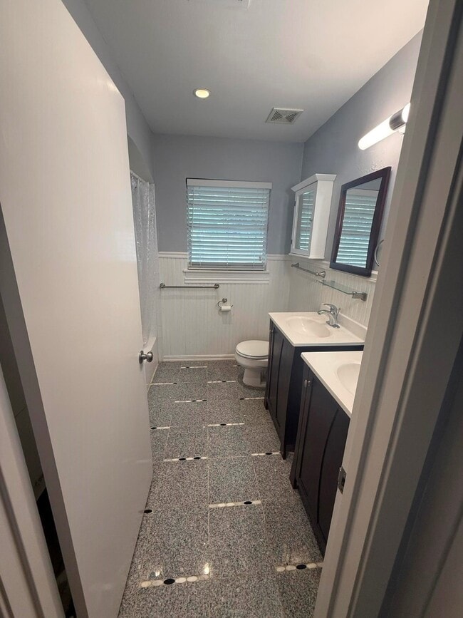 Photo - 4114 Norfolk St