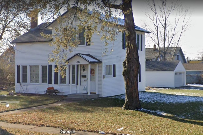 Building Photo - 641 12th St N