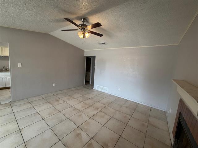 Photo - 737 Woodland Ct