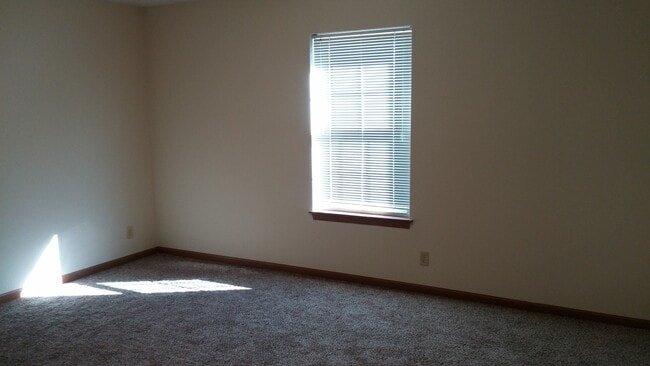 Photo - Spacious 2-Bed, 2-Bath Duplex with Attache...