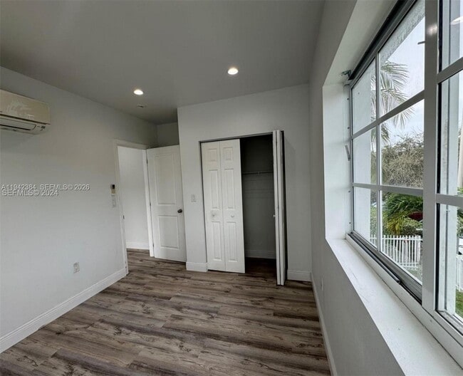 Photo - 1248 Marseille Dr Unit 4