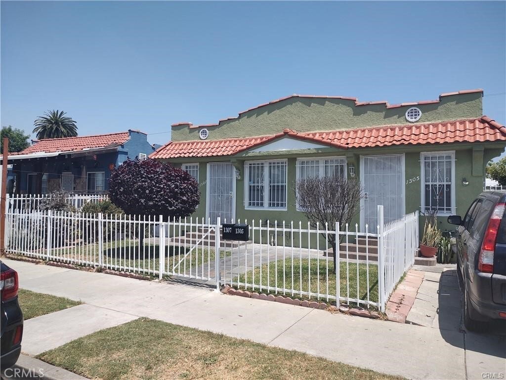 Photo - 1305 W 56th St Condo Unit 1305