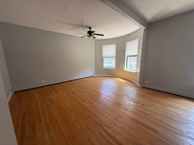 Photo - 368 E 59th St Unit 1