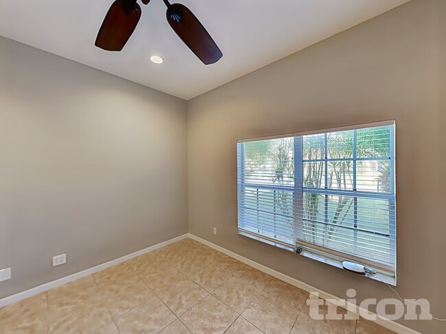 Photo - 13305 Silvercreek Dr