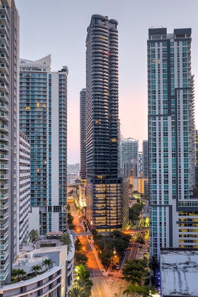 Photo - 1000 Brickell Plaza Unit 4904