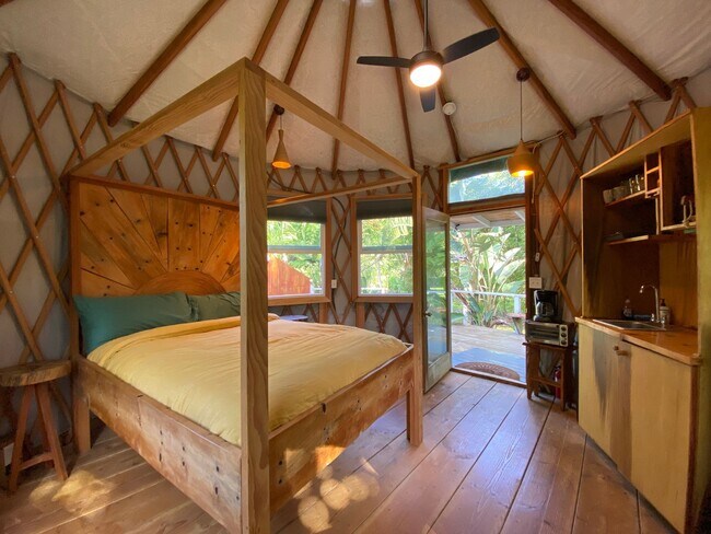 Photo - Studio Yurt with huge partially covered la...