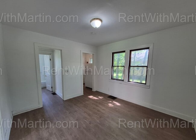 824 Logan Ave