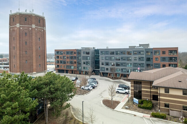 Photo - Albion Highland Park