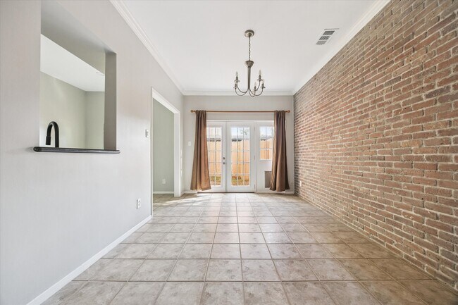 Photo - 3809 Wakeforest St