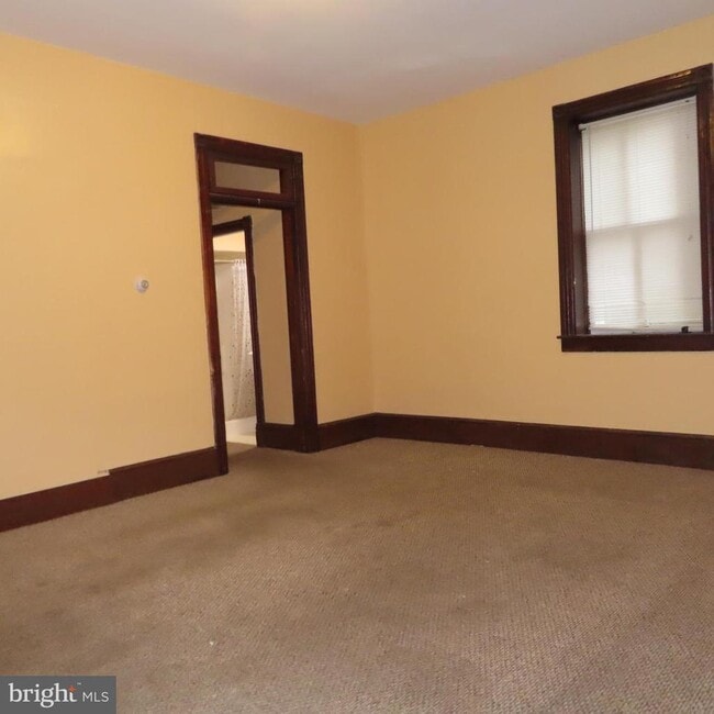 Photo - 103 N Earl St